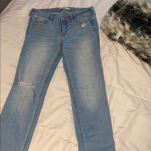 HOLLISTER JEANS🛍